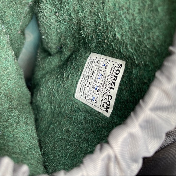 Sorel snow boots kids youth size4 - Picture 4 of 4